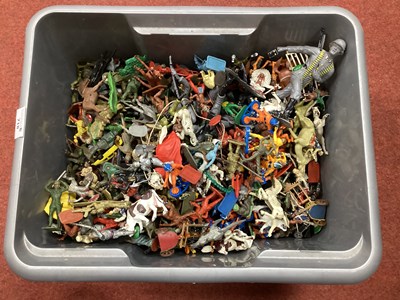 Lot 718 - A Quantity of Plastic Toy Soldiers, Cowboys,...