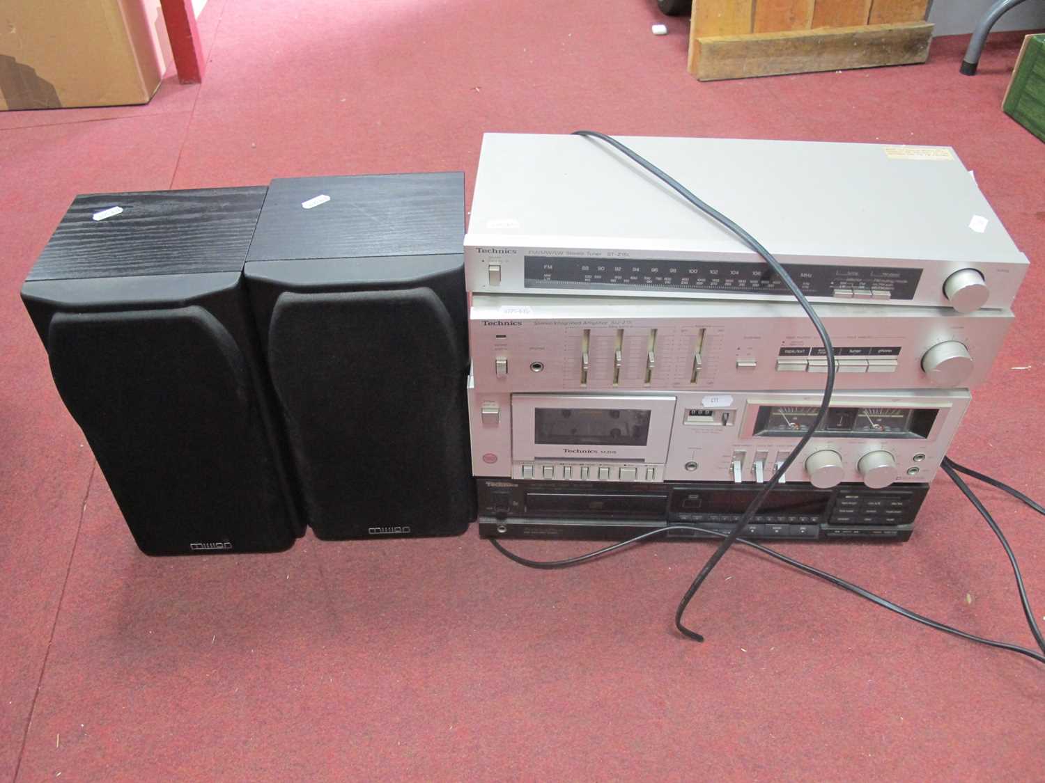 Lot 1030 - Technics SU-Z15 Amplifier, M205 tape deck,...