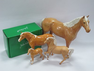 Lot 1224 - Beswick large Palomino horse 29.5cm high...