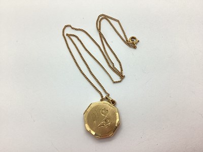 Lot 48 - A 9ct Gold Octagonal Locket Pendant, foliate...