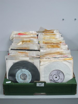 Lot 357 - 7" Singles, approximately 300 by artists...