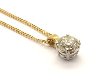 Lot 101 - A Modern 18ct Gold Single Stone Diamond...