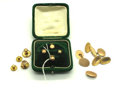 Lot 264 - A Matched Set of 9ct Gold Gent's Dress Studs,...