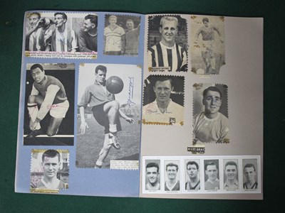 Lot 576 - Autographs - Busby Babe Mark Jones, Malcolm...