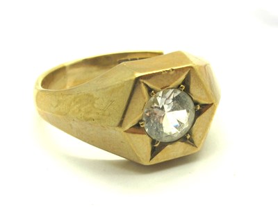 Lot 192 - A Vintage 9ct Gold Single Stone Signet Ring,...