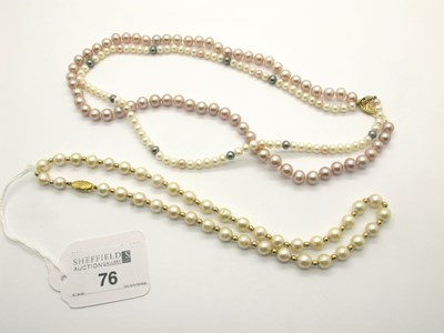 Lot 76 - A Modern Single Strand Fresh Water Pearl Bead...