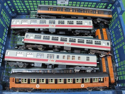 Lot 681 - A Lima OO Gauge/4mm Unboxed Class 33 Bo-Bo CIE...