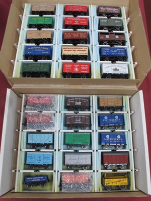 Lot 641 - Thirty OO Gauge/4mm Unboxed Items of Mainly...