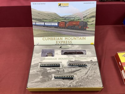 Lot 751 - A Graham Farish 'N' Gauge/2mm Ref No 370-500...