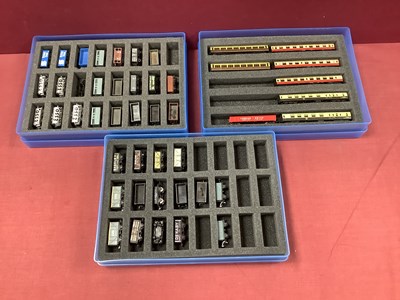 Lot 748 - Forty-Six 'N' Gauge/2mm Unboxed Items of (BR)...