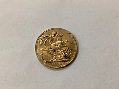 Lot 558 - 1912 George V Gold Sovereign.