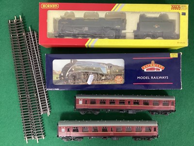 Lot 652 - Two OO Gauge Steam Locomotives and Tenders...