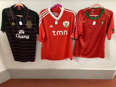 Lot 411 - Portugal Nike Home Shirt, size M. Benfica...