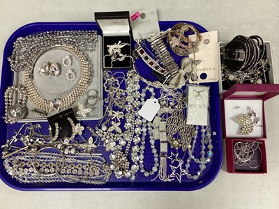 Lot 136 - Assorted Diamanté Set Jewellery, including...