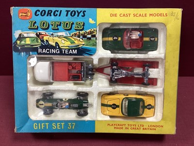 Lot 919 - Corgi Gift Set No 37 - Lotus Racing Team,...