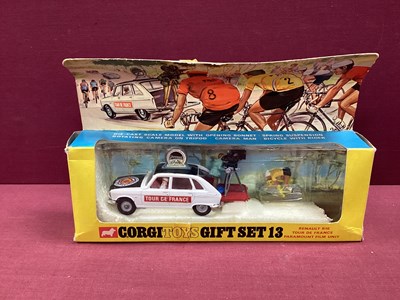 Lot 926 - Corgi Toys Gift Set 13 - Tour De France film...