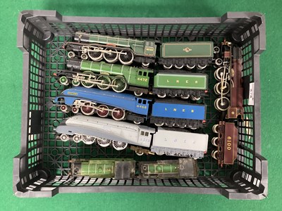 Lot 678 - A quantity of OO Gauge British Steam...