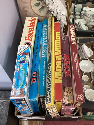 Lot 1127 - A quantity of board games to include Risk,...