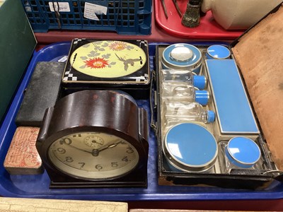 Lot 1354 - Bakelite Veglia Mantle Clock, razor,...