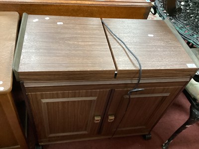 Lot 1531 - Hostess Trolley (untested sold for parts only).