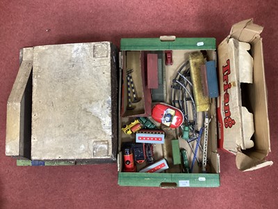 Lot 711 - Quantity of Mid XX Century Tinplate Model...