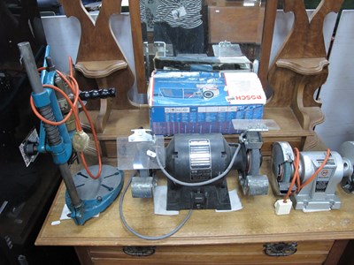 Lot 1190 - Black & Decker Model P7505 and 5" Bench...