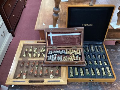 Lot 1087 - Starlite Chess Set, with metal chess pieces,...