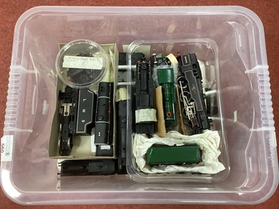 Lot 560 - A quantity of OO gauge locomotives by Hornby,...