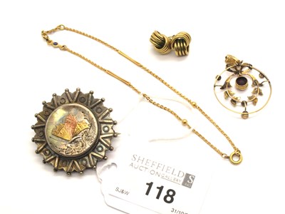 Lot 118 - An Edwardian Openwork Pendant, circular collet...