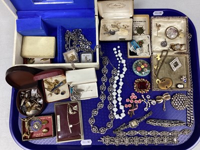 Lot 164 - An Assortment of Vintage and Later Jewellery,...