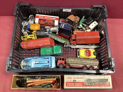 Lot 800 - A Quantity of 1950s and Later Diecast Vehicles,...