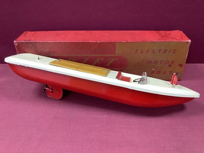 Lot 767 - The Swift Tinplate Battery Operated Electric...