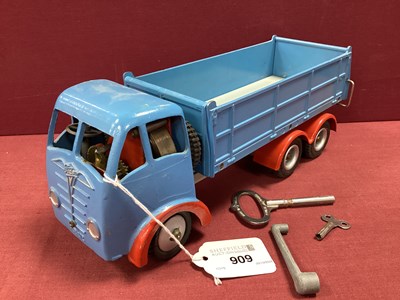 Lot 909 - An Original Shackleton Foden Tipper Lorry,...