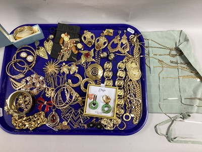 Lot 165 - A Collection of Gilt Coloured Jewellery,...