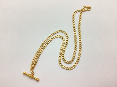 Lot 52 - A 9ct Gold Curb Link T-bar Necklace, 45cm long...