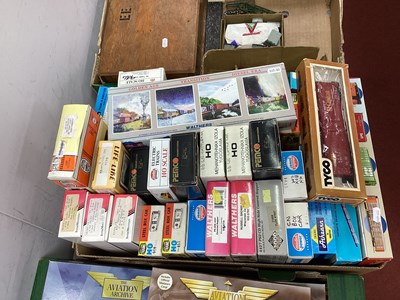 Lot 693 - Forty HO Gauge Boxed U.S.A Outline Items of...