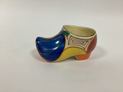 Lot 1073 - A Wilkinson Clarice Cliff Fantasque Pottery...