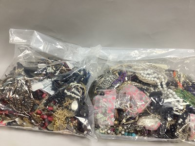 Lot 354 - A Mixed Lot of Assorted Costume Jewellery:-...