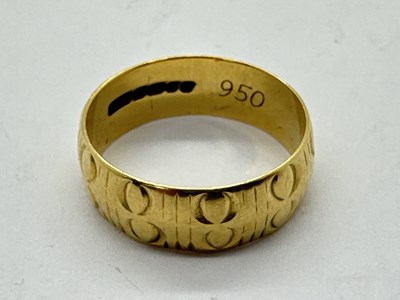 Lot 89 - An 18ct Gold Textured Wedding Band, enscribed "...