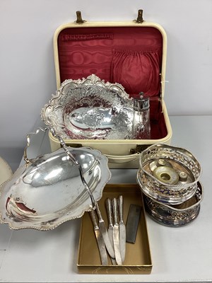 Lot 212 - A Set of Five Hallmarked Silver Handled...