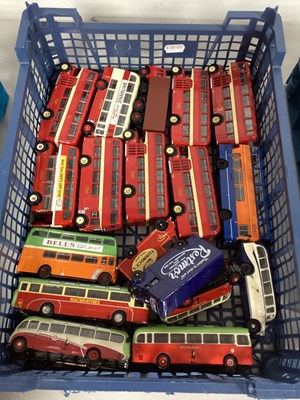 Lot 470 - Eighteen OO Gauge Model Buses and Lorries, all...