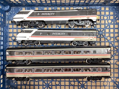 Lot 500 - Hornby OO Gauge Intercity 225, playworn,...