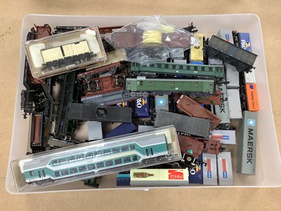 Lot 542 - A Quantity of N Gauge Continental Outline...