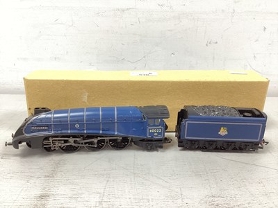 Lot 530 - A Hornby OO Gauge 4-6-2 A4 Mallard finished in...