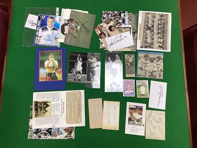 Lot 827 - Autographs - Tottenham Hotspur including...