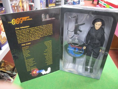 Lot 744 - A Boxed Sideshow Collectibles 12" Plastic...