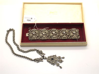 Lot 124 - A Highly Decorative Edwardian Style Necklace,...