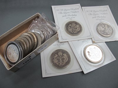 Lot 1292 - Eleven Five Pound Coins, other coinage.