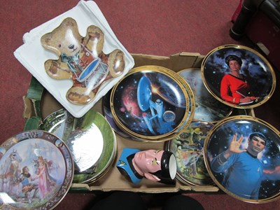 Lot 1106 - Star Trek Cabinet Plates, four Royal Worcester...