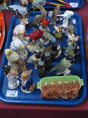 Lot 1258 - Goebel Bird Figures, Robin, Beswick figure of...